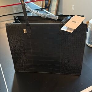 NWT Beis structured work tote, black